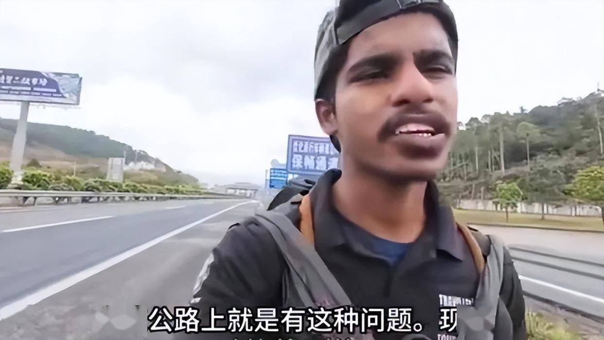 印度“抱怨哥”来我国2天就吐槽：5包方便面竟然要5元人民币