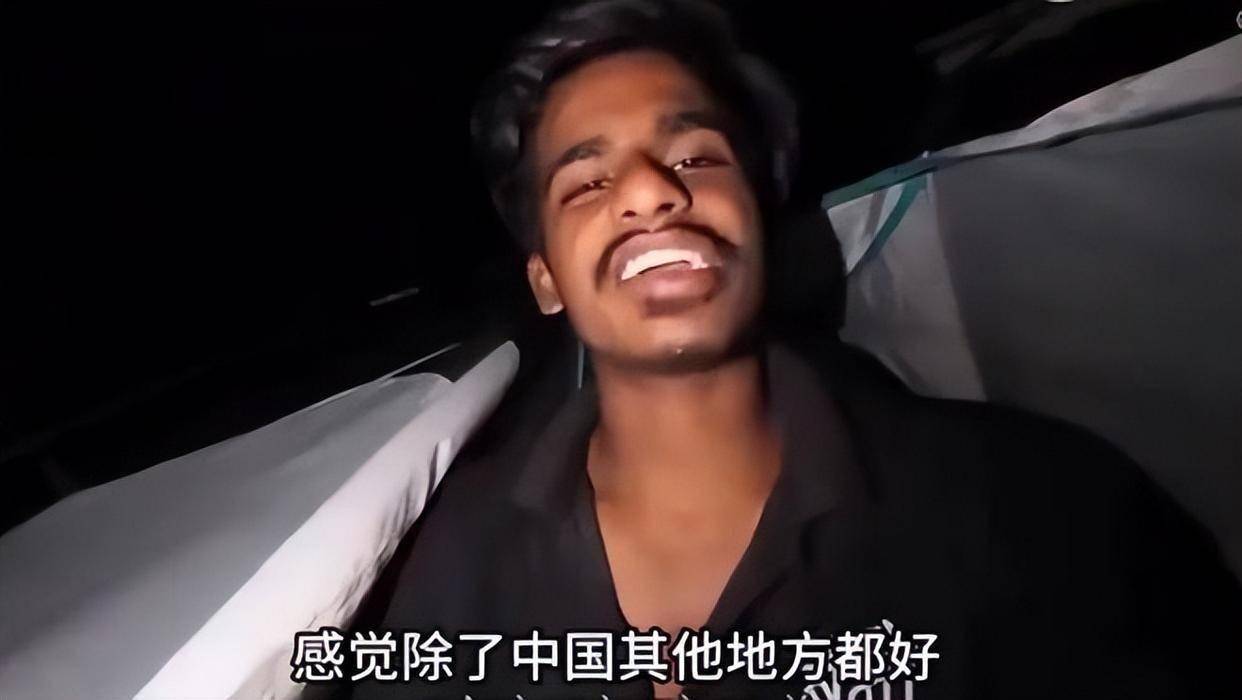 印度“抱怨哥”来我国2天就吐槽：5包方便面竟然要5元人民币