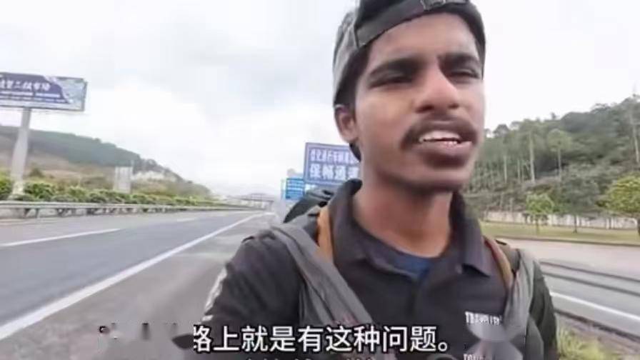 印度“抱怨哥”来中国仅两天就后悔：5包方便面竟然要5元人民币